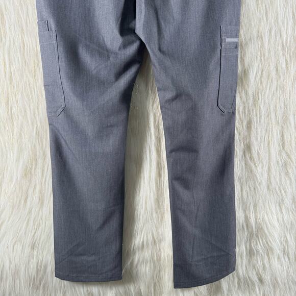 NWT Figs Cairo Scrub Pants Cargo Style Straight Leg Graphite Gray Mens Size M - Picture 7 of 9